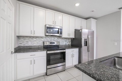 Adosado en venta en Kissimmee, Florida, 4 dormitorios, 189.06 m2 № 1765907 - foto 2