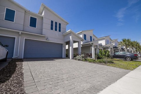 Adosado en venta en Kissimmee, Florida, 4 dormitorios, 189.06 m2 № 1765907 - foto 13
