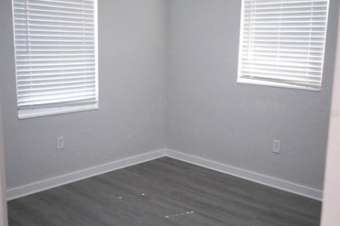 Casa en venta en Saint Petersburg, Florida, 3 dormitorios, 91.97 m2 № 2109748 - foto 12