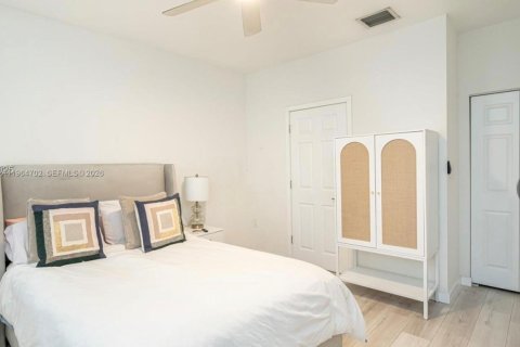 Condominio en alquiler en Doral, Florida, 3 dormitorios, 124.02 m2 № 2026439 - foto 7