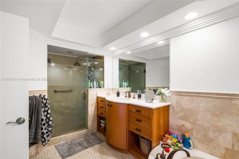 Condominio en venta en Aventura, Florida, 2 dormitorios, 144.93 m2 № 1689122 - foto 17