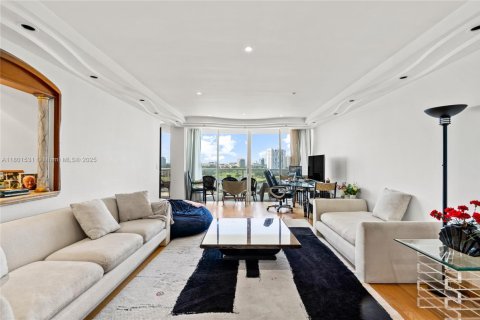 Condominio en venta en Aventura, Florida, 2 dormitorios, 144.93 m2 № 1689122 - foto 9
