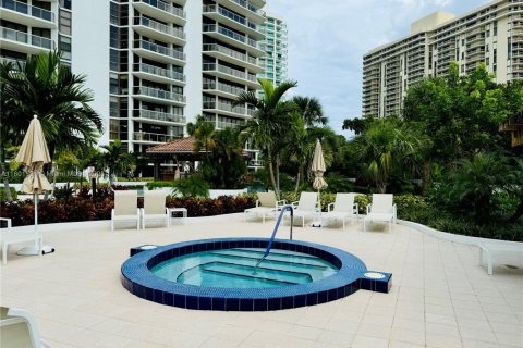 Condominio en venta en Aventura, Florida, 2 dormitorios, 144.93 m2 № 1689122 - foto 30