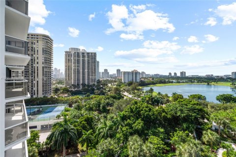 Condominio en venta en Aventura, Florida, 2 dormitorios, 144.93 m2 № 1689122 - foto 28