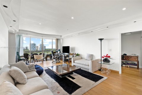 Condominio en venta en Aventura, Florida, 2 dormitorios, 144.93 m2 № 1689122 - foto 21