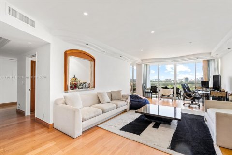 Condominio en venta en Aventura, Florida, 2 dormitorios, 144.93 m2 № 1689122 - foto 8