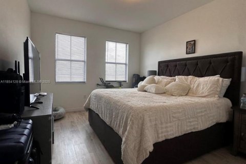 Copropriété à louer à Miami, Floride: 3 chambres № 1871920 - photo 14