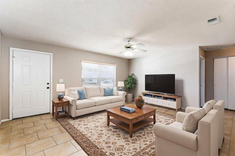 Casa en venta en Kissimmee, Florida, 2 dormitorios, 92.16 m2 № 1822513 - foto 7
