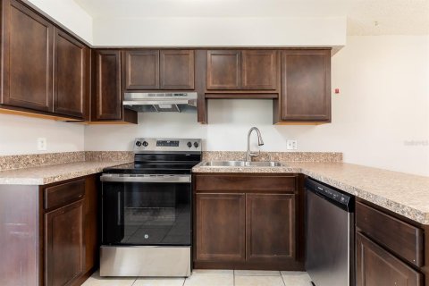 Casa en venta en Kissimmee, Florida, 2 dormitorios, 92.16 m2 № 1822513 - foto 12
