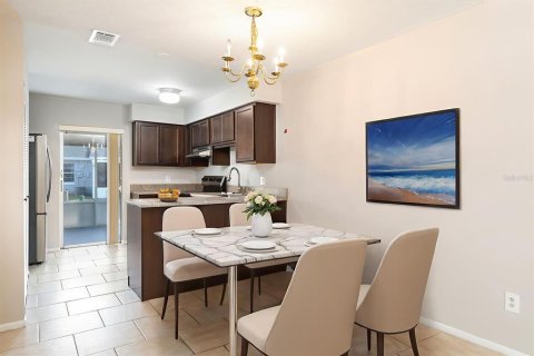 Casa en venta en Kissimmee, Florida, 2 dormitorios, 92.16 m2 № 1822513 - foto 9