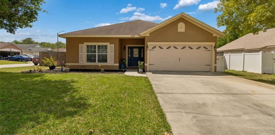 Villa ou maison à Davenport, Floride 3 chambres, 132.57 m2 № 2148602