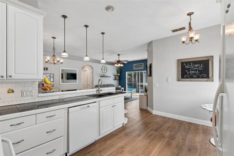 Villa ou maison à vendre à Davenport, Floride: 3 chambres, 132.57 m2 № 2148602 - photo 8