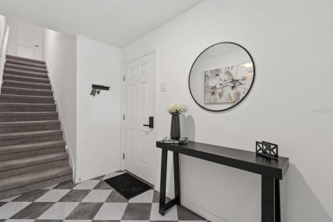 Touwnhouse à vendre à Tampa, Floride: 4 chambres, 192.96 m2 № 2099899 - photo 4