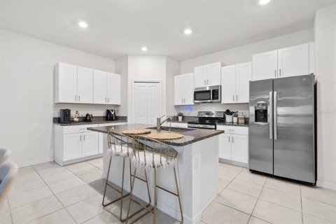 Touwnhouse à vendre à Tampa, Floride: 4 chambres, 192.96 m2 № 2099899 - photo 15