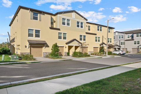 Touwnhouse à Tampa, Floride 4 chambres, 192.96 m2 № 2099899