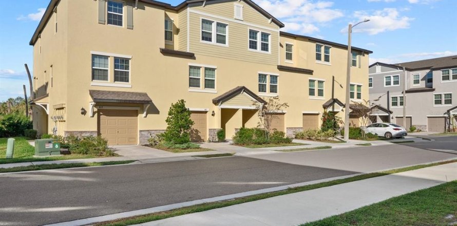 Touwnhouse à Tampa, Floride 4 chambres, 192.96 m2 № 2099899