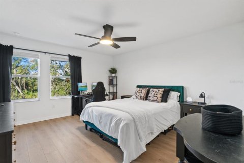 Touwnhouse à vendre à Tampa, Floride: 4 chambres, 192.96 m2 № 2099899 - photo 23