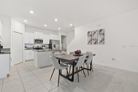 Touwnhouse à vendre à Tampa, Floride: 4 chambres, 192.96 m2 № 2099899 - photo 13