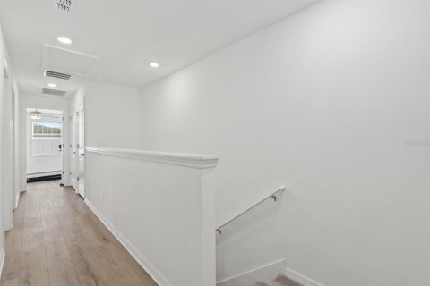 Touwnhouse à vendre à Tampa, Floride: 4 chambres, 192.96 m2 № 2099899 - photo 21