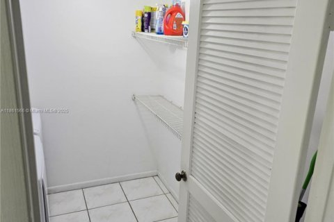 Condominio en alquiler en West Palm Beach, Florida, 2 dormitorios, 102.75 m2 № 1890264 - foto 22