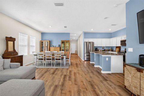 Villa ou maison à vendre à Zephyrhills, Floride: 4 chambres, 177.63 m2 № 2418874 - photo 20