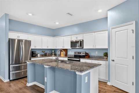 Villa ou maison à vendre à Zephyrhills, Floride: 4 chambres, 177.63 m2 № 2418874 - photo 14