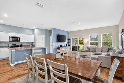 Villa ou maison à vendre à Zephyrhills, Floride: 4 chambres, 177.63 m2 № 2418874 - photo 10