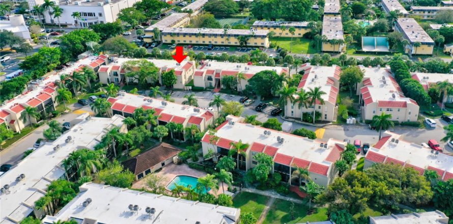 Condo in Oakland Park, Florida, 3 bedrooms  № 921015