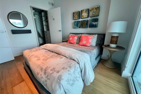 Condominio en alquiler en Miami Beach, Florida, 3 dormitorios, 141.68 m2 № 1889246 - foto 13