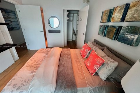 Condominio en alquiler en Miami Beach, Florida, 3 dormitorios, 141.68 m2 № 1889246 - foto 12