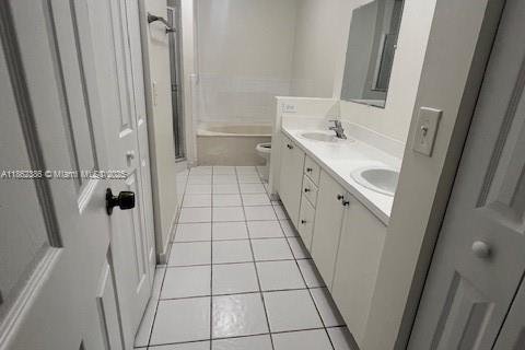 Townhouse in Homestead, Florida 5 bedrooms, 171.5 sq.m. № 2018999 - photo 24