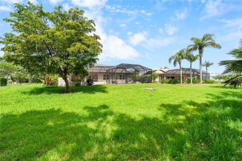 House in Bradenton, Florida 3 bedrooms, 230.96 sq.m. № 1780797 - photo 29