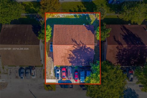 Propiedad comercial en venta en Fort Lauderdale, Florida, 278.43 m2 № 2000692 - foto 15