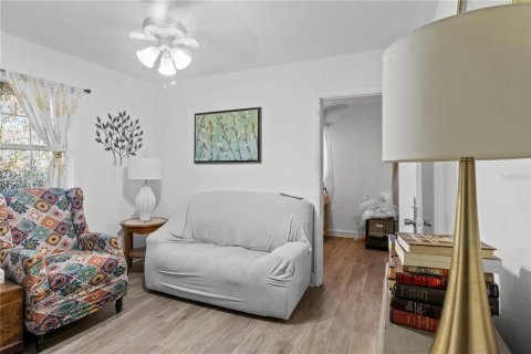 Villa ou maison à vendre à Bradenton, Floride: 5 chambres, 169.36 m2 № 1844906 - photo 8