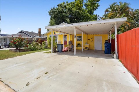 Villa ou maison à vendre à Bradenton, Floride: 5 chambres, 169.36 m2 № 1844906 - photo 2