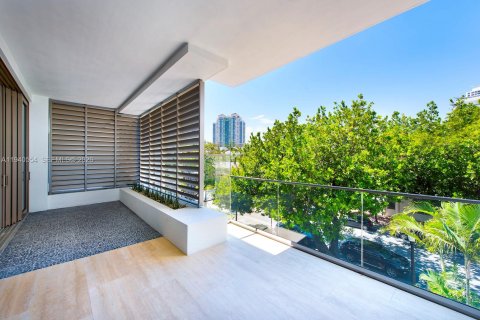 Condominio en alquiler en Miami Beach, Florida, 3 dormitorios, 183.39 m2 № 1997976 - foto 19