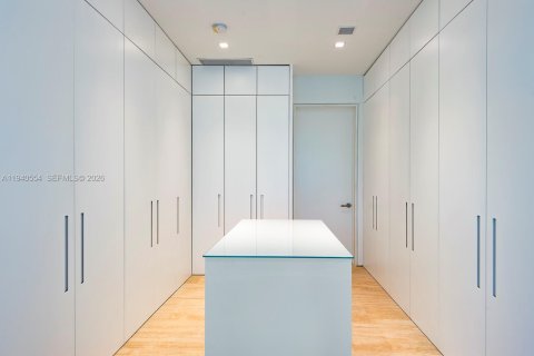 Condominio en alquiler en Miami Beach, Florida, 3 dormitorios, 183.39 m2 № 1997976 - foto 8