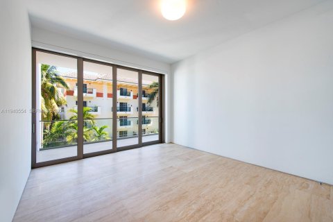Condominio en alquiler en Miami Beach, Florida, 3 dormitorios, 183.39 m2 № 1997976 - foto 15