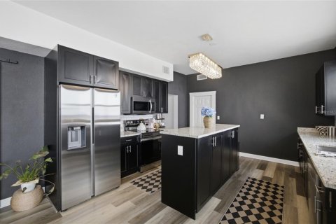 Villa ou maison à vendre à Tampa, Floride: 5 chambres, 195.09 m2 № 2323220 - photo 5