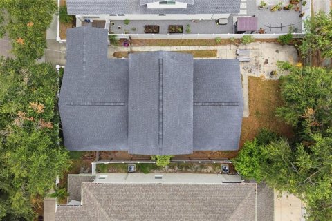 Villa ou maison à vendre à Tampa, Floride: 5 chambres, 195.09 m2 № 2323220 - photo 18