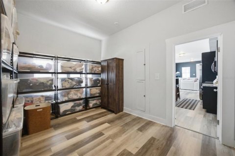 Villa ou maison à vendre à Tampa, Floride: 5 chambres, 195.09 m2 № 2323220 - photo 14
