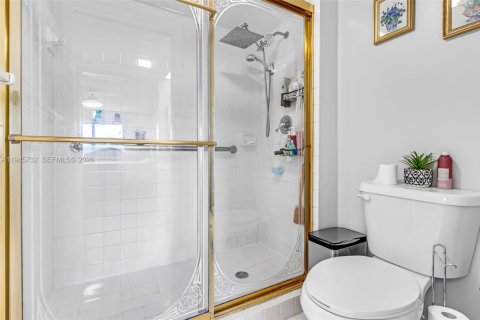 Condo in Homestead, Florida, 2 bedrooms № 2152877 - photo 15