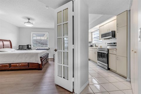 Condo in Homestead, Florida, 2 bedrooms № 2152877 - photo 19