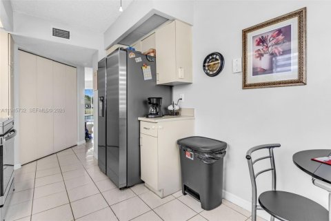 Condo in Homestead, Florida, 2 bedrooms № 2152877 - photo 11
