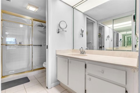 Condo in Homestead, Florida, 2 bedrooms № 2152877 - photo 14