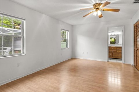 House in Ocala, Florida 4 bedrooms, 194.07 sq.m. № 1899645 - photo 16