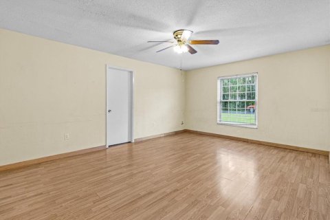 House in Ocala, Florida 4 bedrooms, 194.07 sq.m. № 1899645 - photo 8
