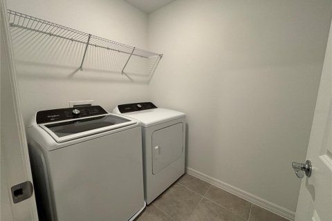 Touwnhouse à louer à Orlando, Floride: 3 chambres, 144.28 m2 № 2152061 - photo 17