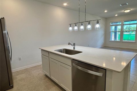 Touwnhouse à louer à Orlando, Floride: 3 chambres, 144.28 m2 № 2152061 - photo 6