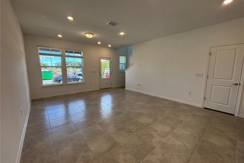 Touwnhouse à louer à Orlando, Floride: 3 chambres, 144.28 m2 № 2152061 - photo 2